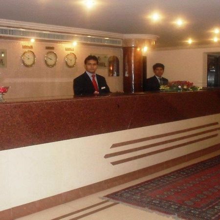 Hotel Crown Plaza Lahore Eksteriør billede
